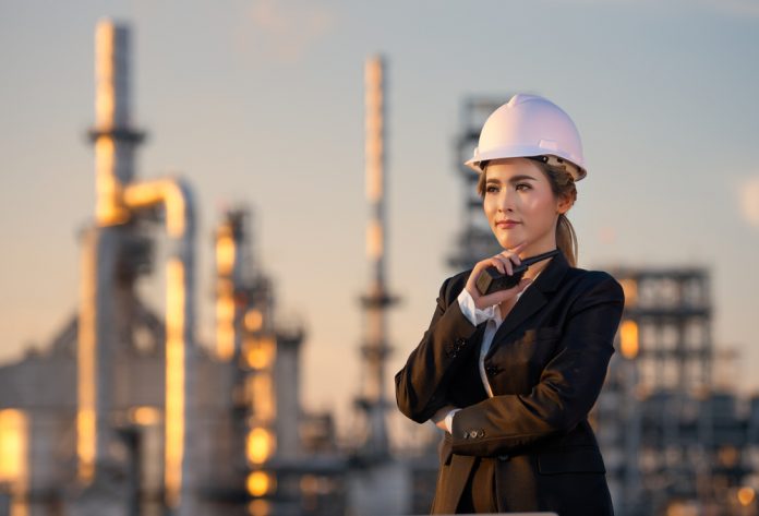 Engineer,Inspecting,In,Industrial,Oil,Refinery.,Industry,4.0,Concept.,Background