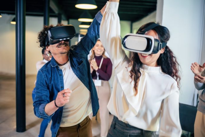 Multiethnic,Coworkers,Having,Fun,On,Their,Job,In,The,Office