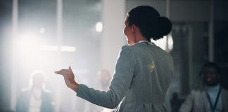 11 Speaking Techniques that Motivate Others
