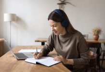 Modern,Day,Remote,Learner.,Smiling,Young,Woman,High,School,Student